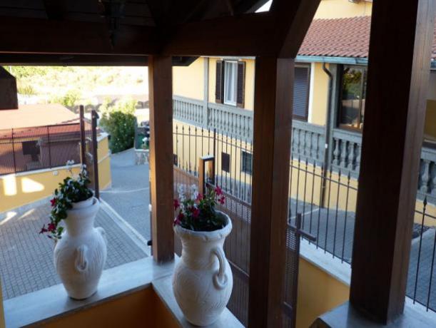 Terrazza hotel low cost vicino Roma 