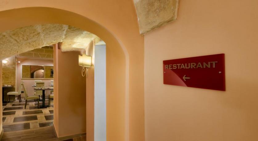 Ingresso al Ristorante dell'albergo di Lecce 