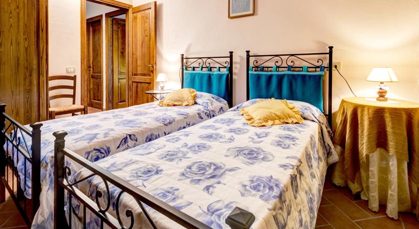 Camera Doppia Appartamento a Cortona in Agriturismo