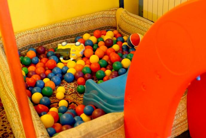 Mini club per bambini con intrattenimento 