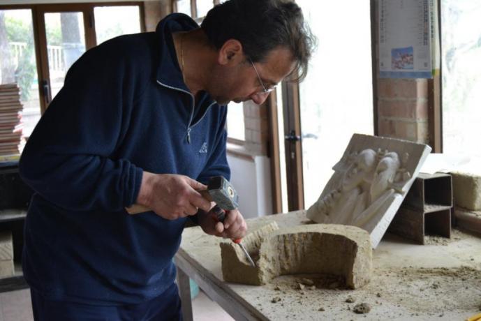 Attività LABORATORIO di scultura per tutti  