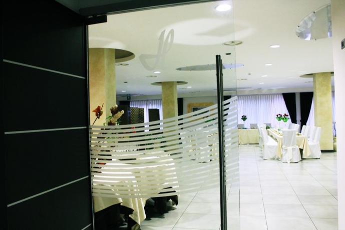Interno dell'hotel - Vista ristorante