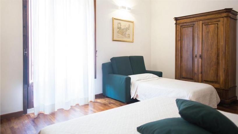 Camera con Divano Letto, Aria Condizionata in Sicilia