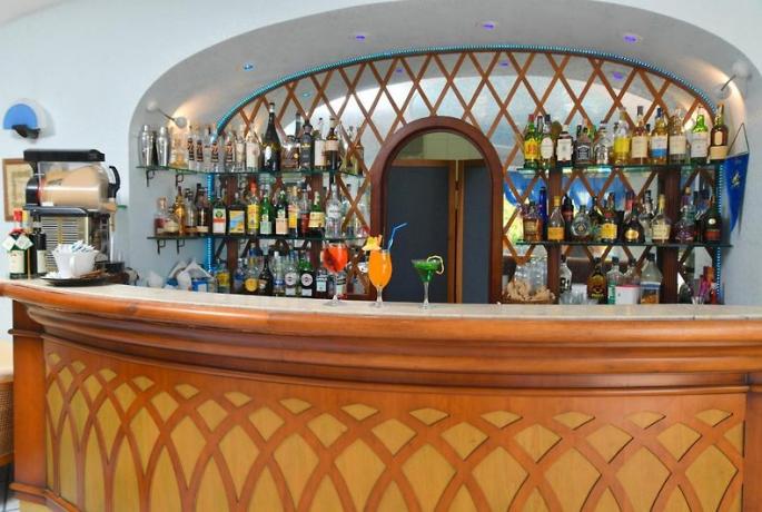 Bar interno Hotel termale Ischia Porto 