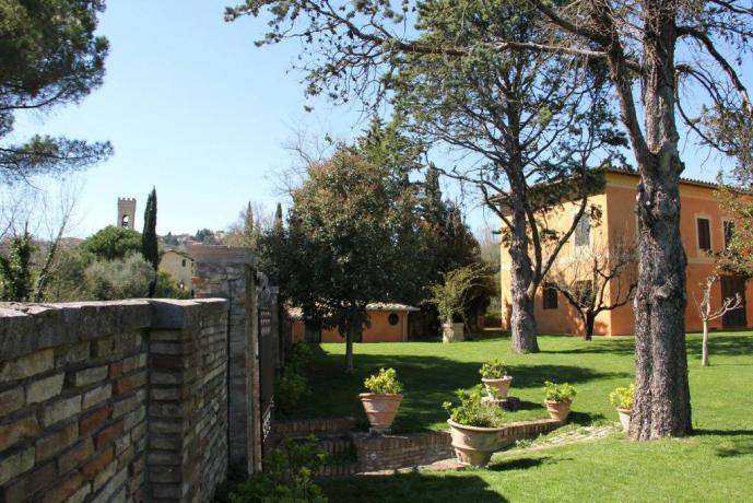 Villa con piscina e posto auto in Umbria-Perugia-Assisi