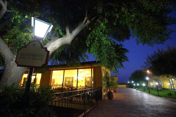 By night al Villaggio Marina del Marchese
