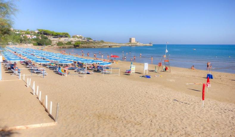 Spiaggia privata per cani villaggio Manacore-Peschici-Gargano 