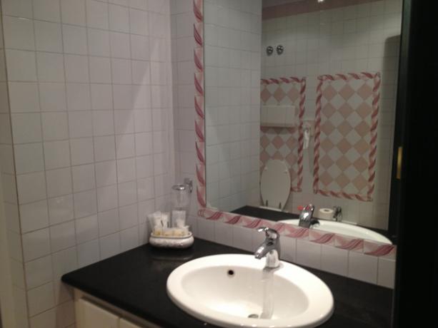 Camere con Bagno in Hotel Numana Conero