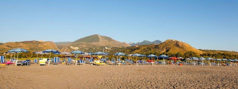 Servizio spiaggia incluso nella Tessera Club  