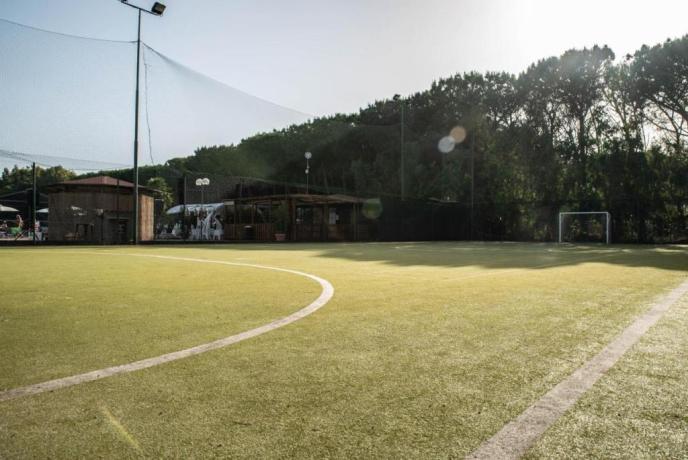 Campo calcetto nel villaggio 