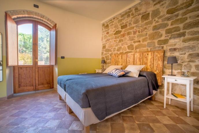 Vacanza o Weekend ad Assisi, Agriturismo Olistico con ristorante - ideale per famiglie, amici e coppie con Bonus Vacanze Accettato