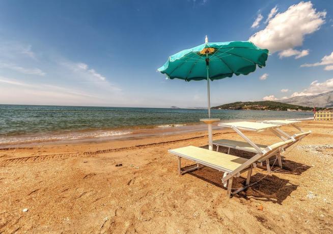 Hotel vicino Viterbo con spiaggia privata