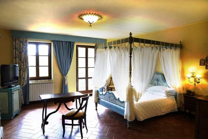 SPA suite imperiale letto a baldacchino resort4stelle Poppi-Arezzo