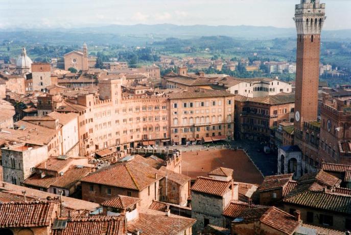 Camere e Colazione Giardino Parcheggio vicino Siena