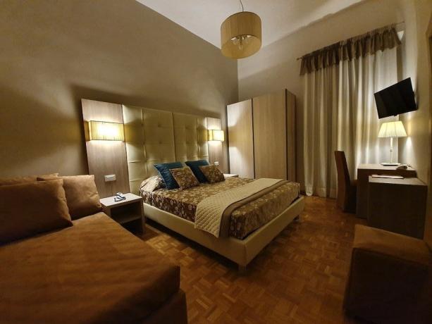 Camera per 3 persone hotel4stelle Arezzo