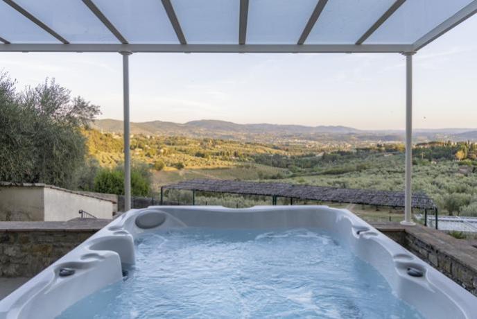 Relax in agriturismo con piscina e idromassaggio Fiesole