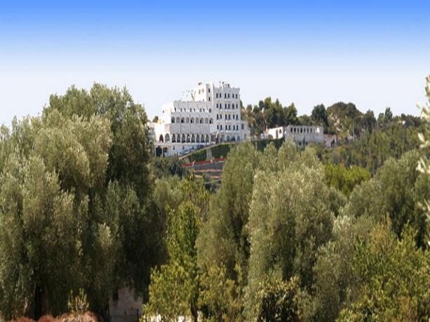 Hotel 3 stelle con piscina Ostuni Brindisi