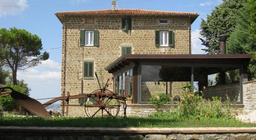 Apartments with fireplace in Assisi