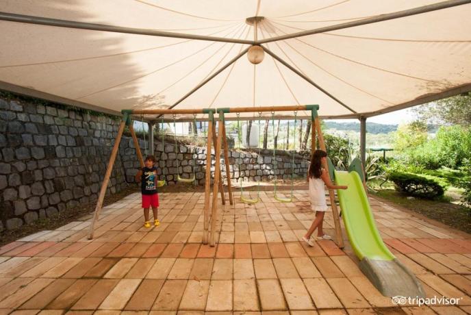 Area giochi bambini Hotel 4 stelle Scario