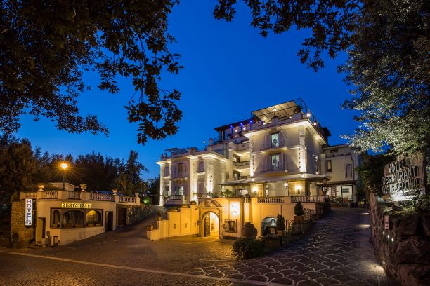 Hotel a Castel Gandolfo 