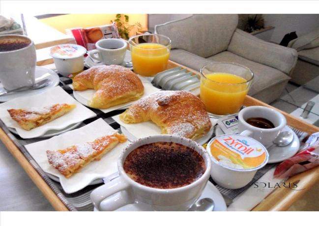 Buffet-colazione-dolce-salato-Hotel-3stelle-Paestum