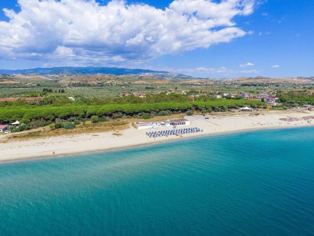 Hotel/Appartamenti con spiaggia privata Sellia/Marina