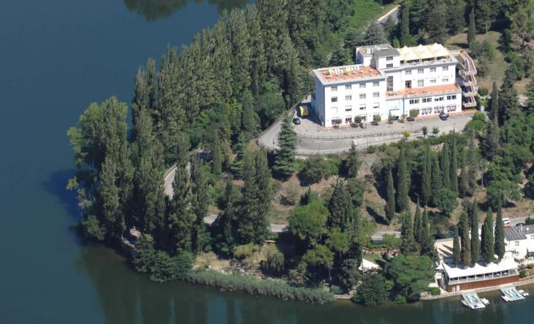 Panoramica dell'Hotel sul Lago di Piediluco 