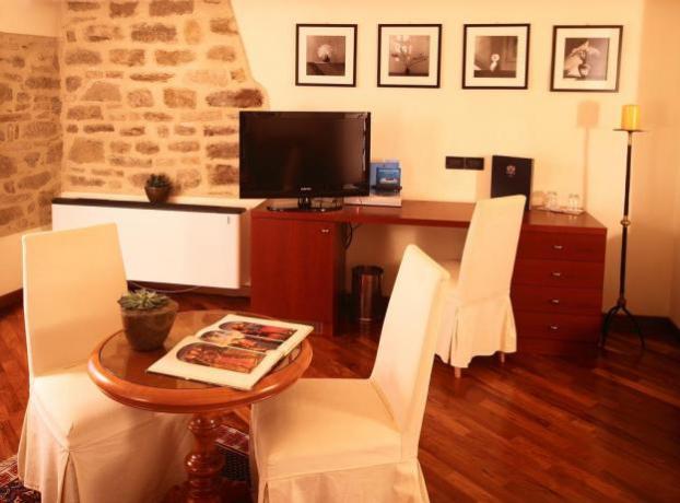 Camere per coppie con salottino ad Assisi 