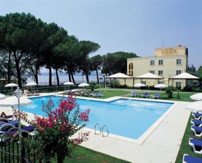 Scegli Hotel di Lusso o B&B economico