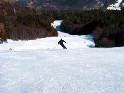 Skiing in the Apennines in Tuscany