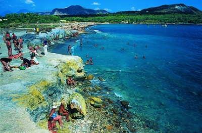 Hotels near the sea on the Aeolian islands