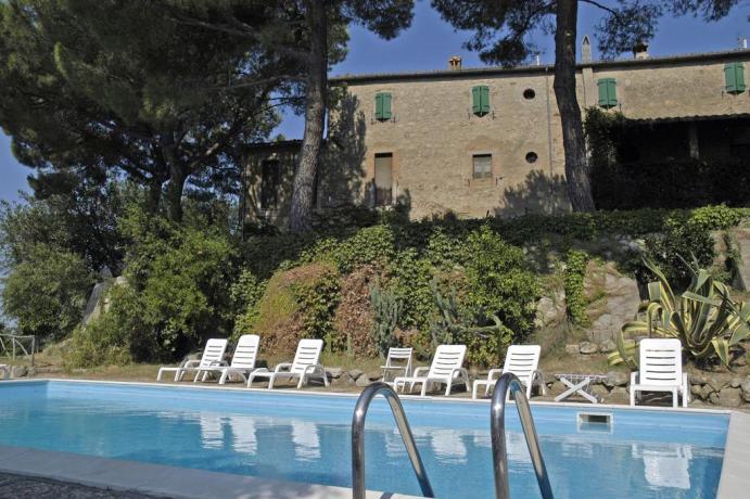 Agriturismo con piscina panoramica Roccastrada-Toscana