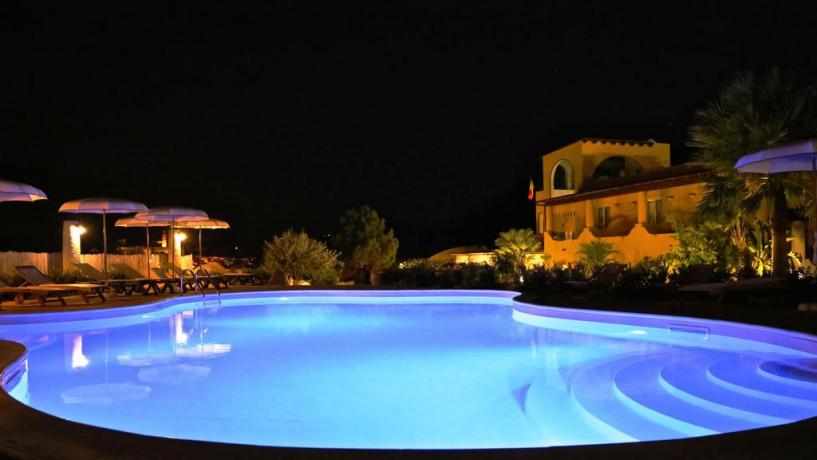 Hotel Isole Eolie con piscina esterna