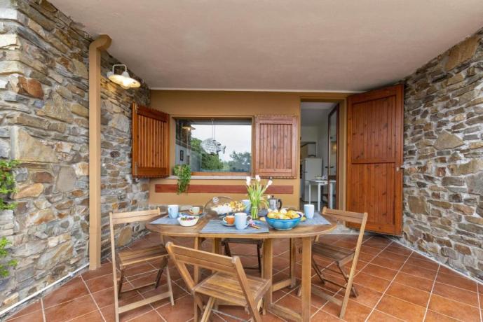 Veranda esterna attrezzata Stintino-Sardegna