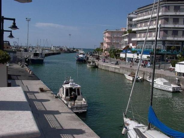 Albergo a Cattolica vicino al porto