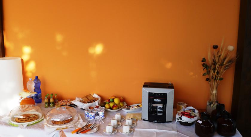 Prima colazione a buffet dolce e salata