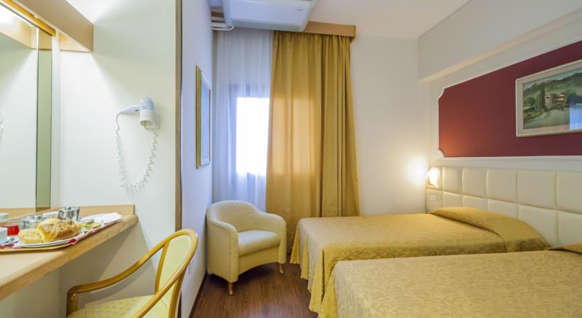 Servizio di Colazione in Camera Hotel Firenze
