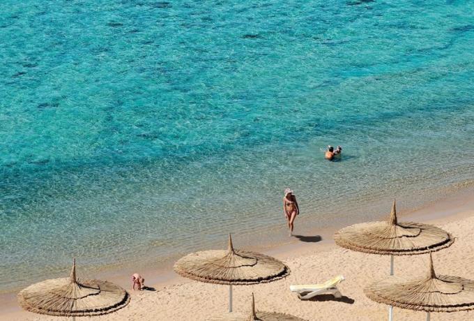 Spiaggia privata Villaggio Veratour passerella per la barriera