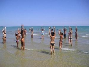 attività in spiaggia a rivazzurra