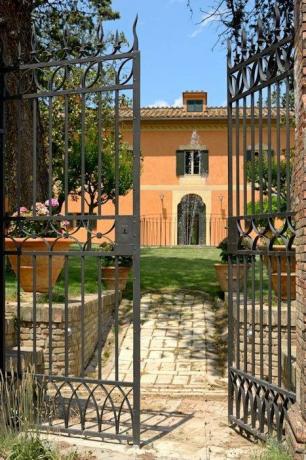 Villa di lusso con parcheggio auto Perugia-Piscille