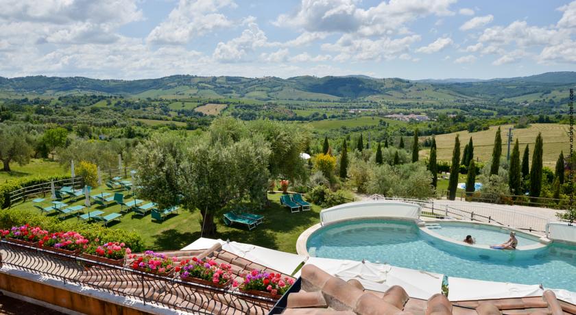 Piscina Solfurea aperta tutto l'anno a Saturnia 