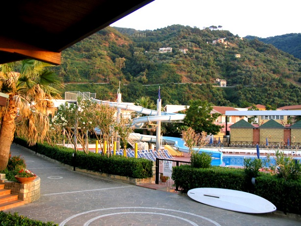 Villaggio con sala congressi 400 posti