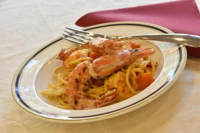 Ristorante-piatti-mare-Hotel 3 stelle-San-Bartolomeo-a-mare-Liguria