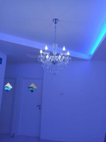 Camera-matrimoniale-extra-lusso-stile-vietrese-illuminazione-led-Gaeta