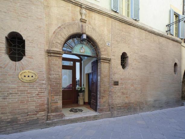 Hotel Centro Bevagna in Palazzo Storico