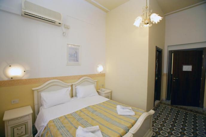 Eleganti Camere Firenze centro per soggiorni Business