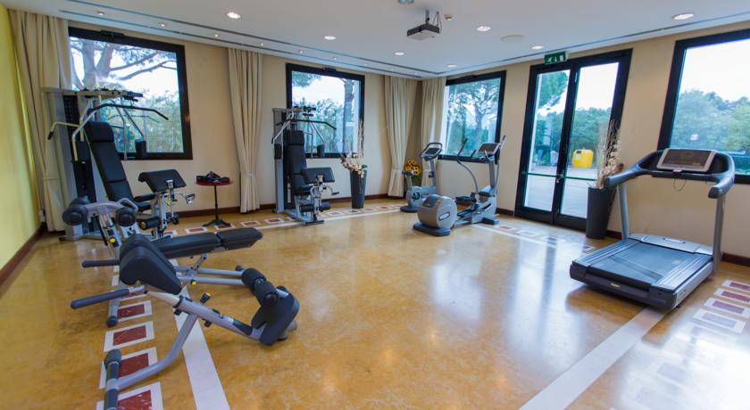 Palestra nell'Hotel a 4 stelle a Pomezia