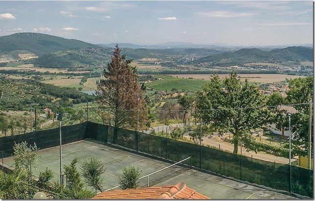 Campo da tennis e calcetto appartamenti Trasimeno 