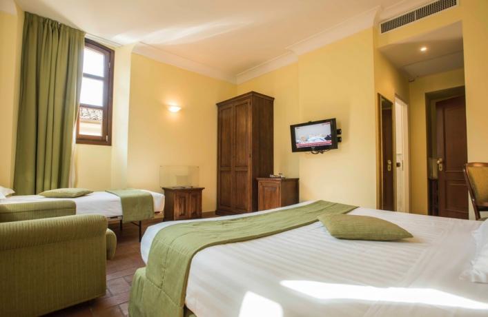 Camera familiare a Verucchio in hotel4stelle