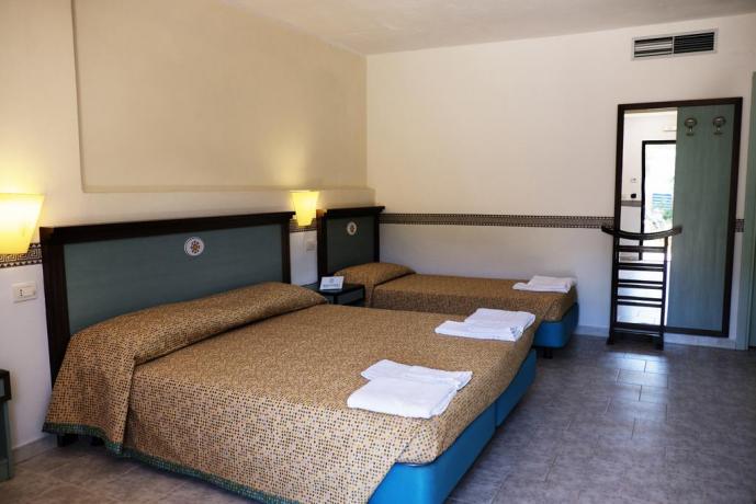 Camera tripla in hotel a Capo Piccolo